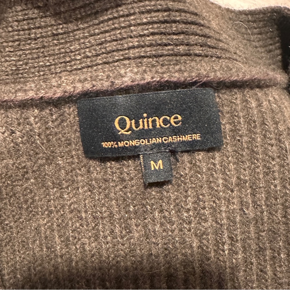Quince 100% Mongolian Cashmere Women's Oversized Cardigan - Picture 3 of 3
